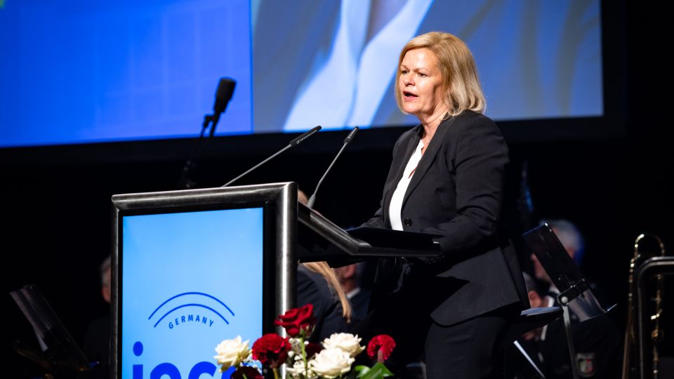 Federal Minister of the Interior Nancy Faeser at the lectern